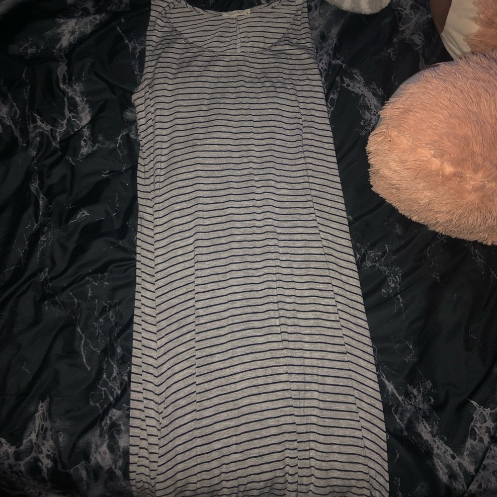 Women’s dress